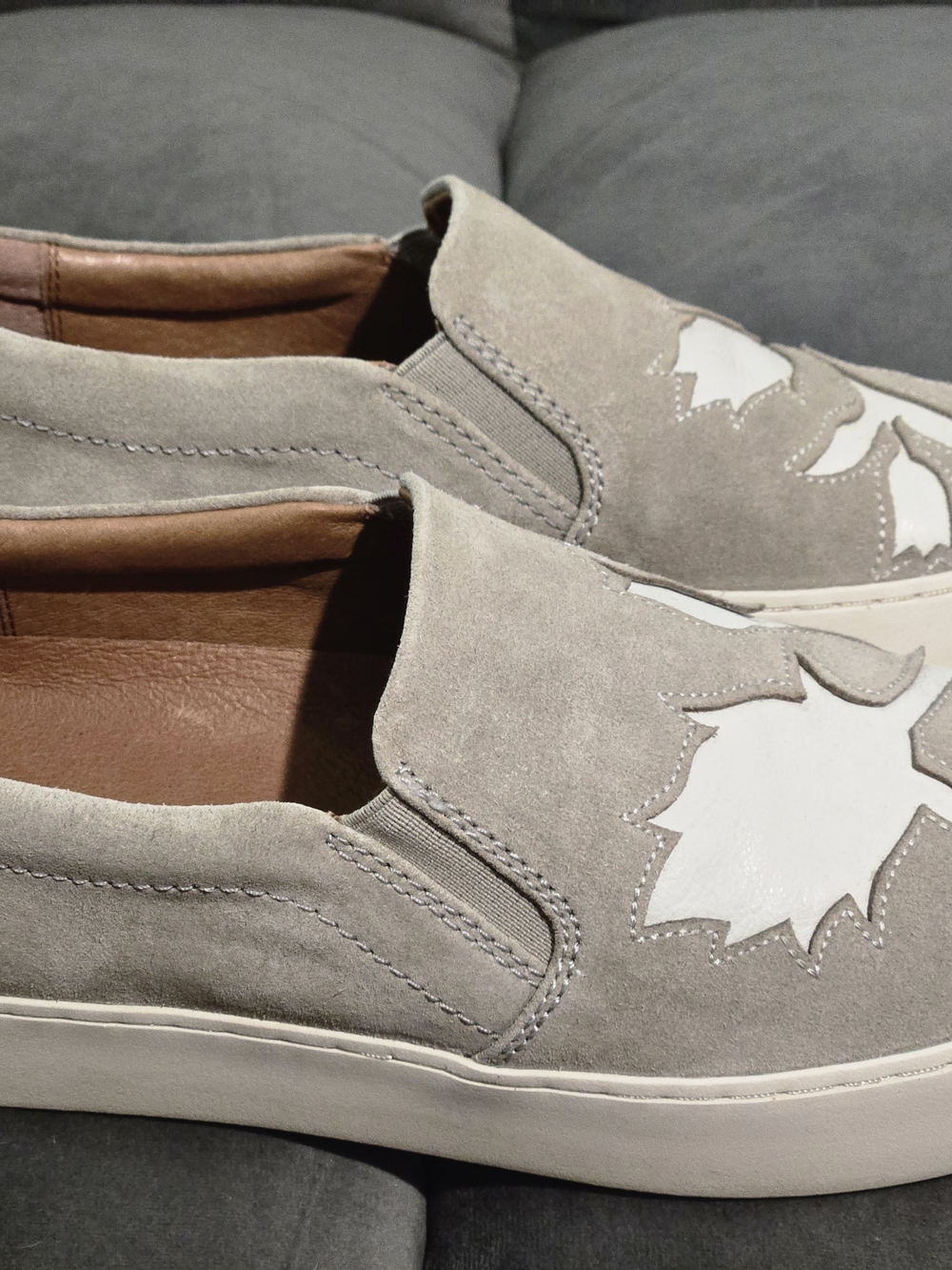Frye Taupe Suede Slip-On Sneakers with White Floral Cut-out 7.5 - Picture 6 of 9